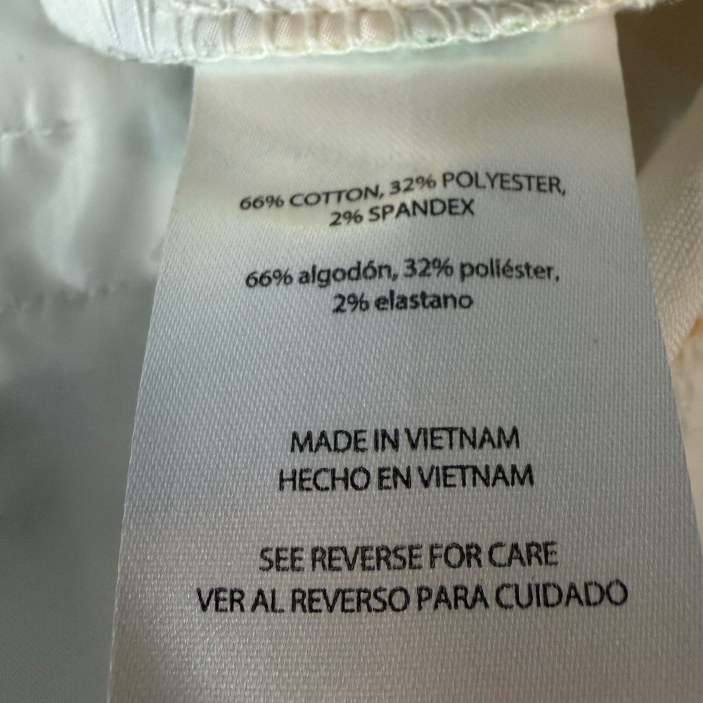 Isaac Mizrahi Shorts 10 White Lemon Print Button Detail - Picture 4 of 5